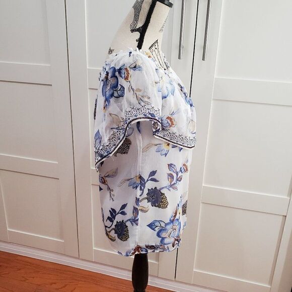 WHBM White Blue Floral Off Shoulder Top MP - Picture 3 of 7